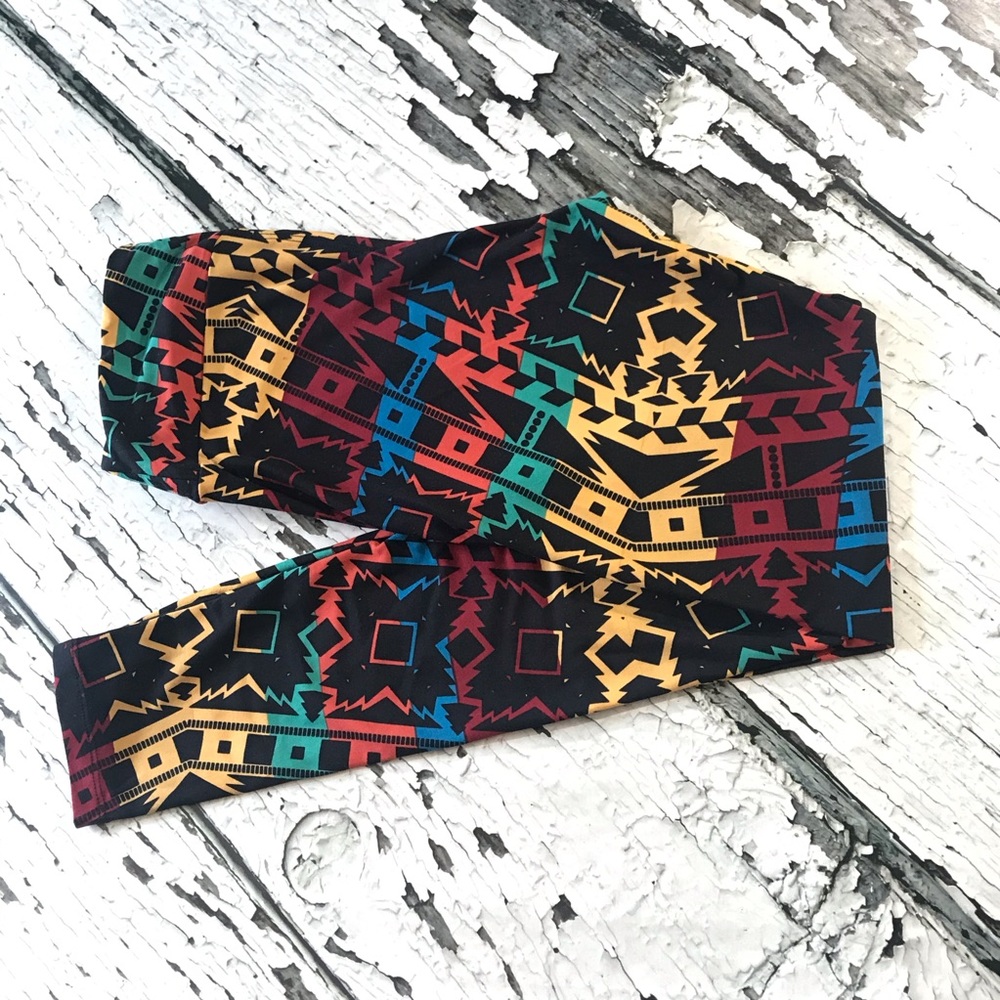 LuLaRoe NWOT OS Leggings Rainbow pattern